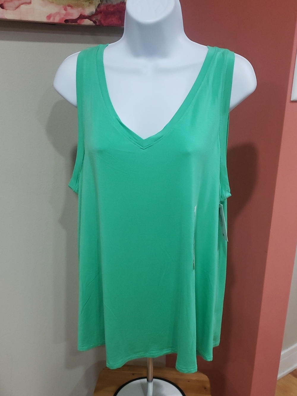 Time and Tru Bright Green V-Neck Tank Top, XL (16-18)